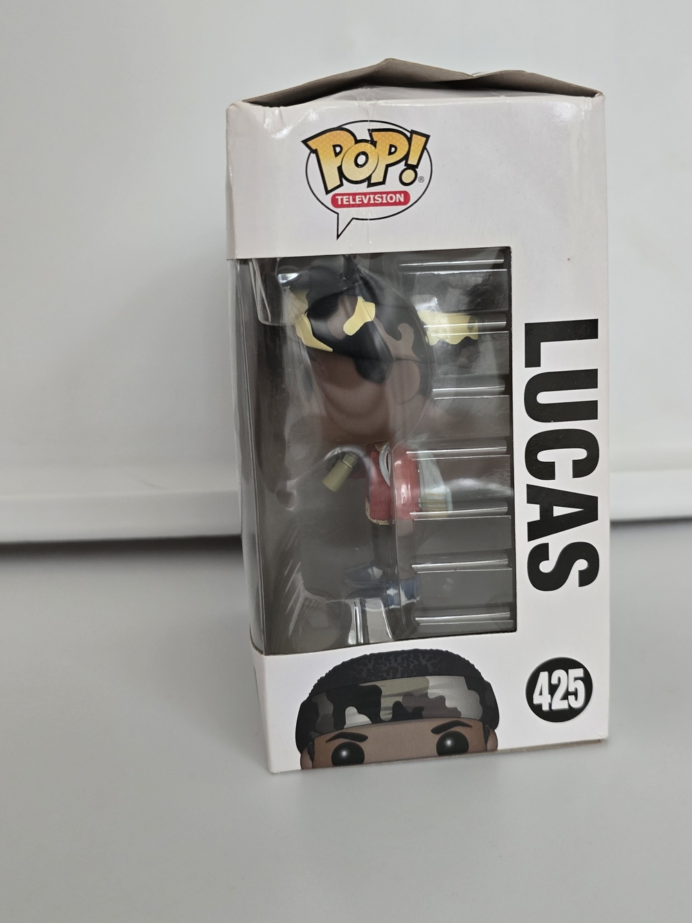 Funko Pop! Television Stranger Things Lucas #425 - Picture 2 of 6